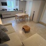 Appartement Neuf 2 Chambres Et Salon - Proche Mer & Aeroport