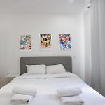 Nice, 3-Room Refurbished Apartment Near Train Station