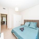 Modern, Bright, Central And Cozy Accommodation
