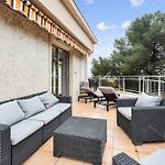Studio Grande Terrasse Et Vue Mer, Colline Nicoise