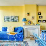 Bright Two-Room Apartment With Terrace In Jean-Medecin