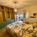 West Nice Ground-Floor One Bedroom Apartment With Parking, Garden, Pool