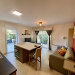 West Nice Ground-Floor One Bedroom Apartment With Parking, Garden, Pool