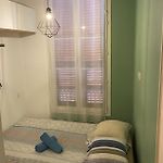Bel Appartement, Balcon, 15 Minutes Du Centre