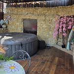 Studio Avec Jardin Prive & Jacuzzi