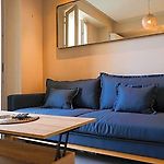 Studio Apartment On The Massena! Free Breakfast