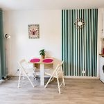 Bright Studio With Balcony At The Foot Of The Sea
