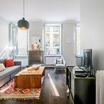Stunning Apartment In The Gold Square Of Nice!