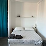 Grand studio avec vue, AC, calme proche ville