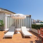 Exclusive Top Floor - Love Suite