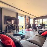Beautiful Villa With Sea & Mountain View And Pool