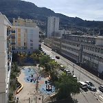 Room For Rent Staying With A Resident