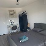 Room With Private Bathroom & Wc , Balcony & Air Conditioning - Nice Centre, 5 Min From Sea & Promenade