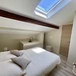 Nice House With Sunny Terrace And Ac