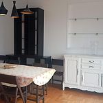 Fantastic View ! Private Bedroom In A Family Apartment, Private Bathroom, Shared Kitchen And Living Spaces