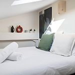 Charming & Bright Cozy Retreat On Nice Port