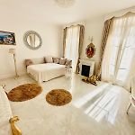 White Palace - Beach 1 Min - Carre D\'Or - Promenade