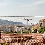Charming House With Sea View In Nice