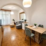 Charmant Appartement Avec Terrasse A 2 Min De La Plage