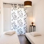 Appartement 3 Chambres Spacieux A Nice , Tramway , Aeroport , Gare