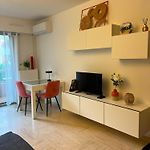 Studio Piscine Tennis Climatisation Fabron Plage