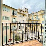 Studio Avec Balcon Et Clim Centre De Nice