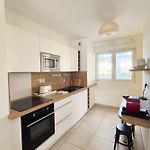 Beautiful Flat With Terrace & Parking Marseille
