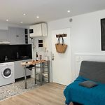 Studio Avec Jolie Terrasse - Climatisation - Nice