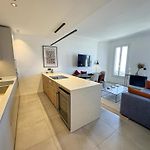 Elegant Sea Front Residence Nice