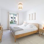 Quiet & Pretty 1 Bdr In The City Center