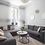 Air-Conditioned Apartment In The Republique District