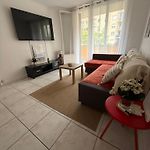 Cosy Apartment In Nice With Balcony Parking