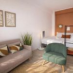Le Petit Safran - Une Chambre Et Terrasse