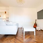 Chic Apartment At Nice Port 2 Suites With Private Bathrooms & Ac