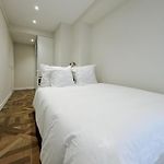 Charming Apartment, Air-Conditioned And Centrally Located