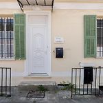 Charming House With Sea View In Nice