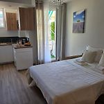 Negrescu Residence - Promenade & Beach