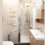 L23 Staywizus - 1 Bdr Shakespeare 2 Balconies - Clim & Wifi