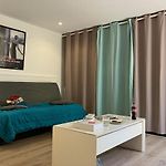 Studio Avec Jolie Terrasse - Climatisation - Nice