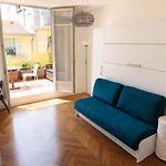Studio Climatise Avec Grande Terrasse Privee Au Coeur De Nice