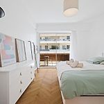 110 M2 Family, 3 Bedrooms Ac And Terrace Beach 8 Min Away