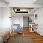 Charming & Bright Cozy Retreat On Nice Port