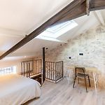 Garibaldi Elegant Duplex With A Soothing View Ac