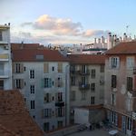 London Style Apartment In Nice
