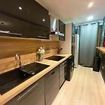 Full Furnished In Downtown With Double Ac 50M2