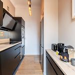 Bright 2 Room Apartment Nice Center