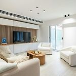 2Rue Villa With Private Pool - Beachfront
