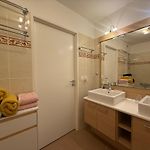 Nice Centre - 2 Chambres, Balcons, Parking Prive