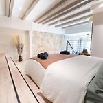 Downtown Duplex, Clim, 15 Min Walk To The Sea