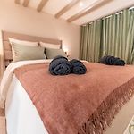 Downtown Duplex, Clim, 15 Min Walk To The Sea
